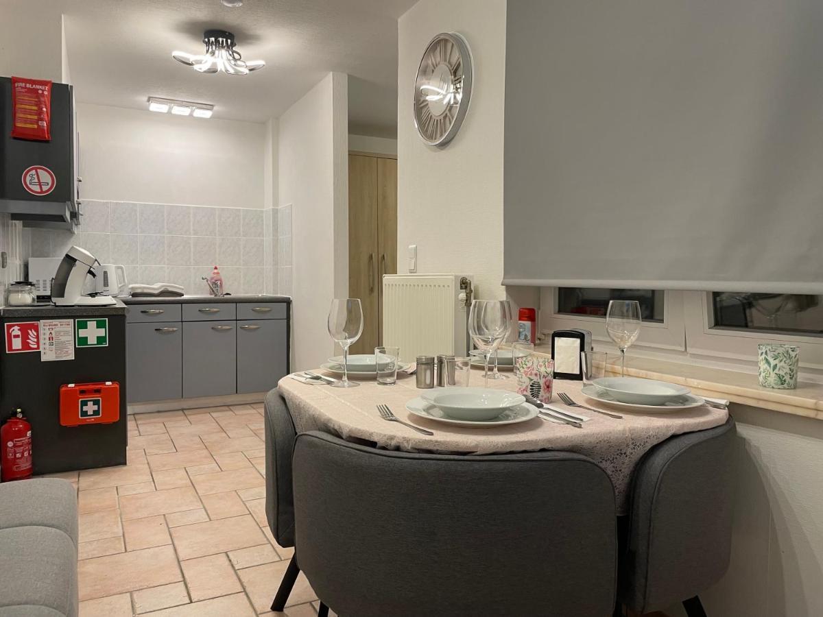Gezellige Studio 1 Slaapkamer, 3Pers,Strand,Zee 50M Остенде Екстериор снимка