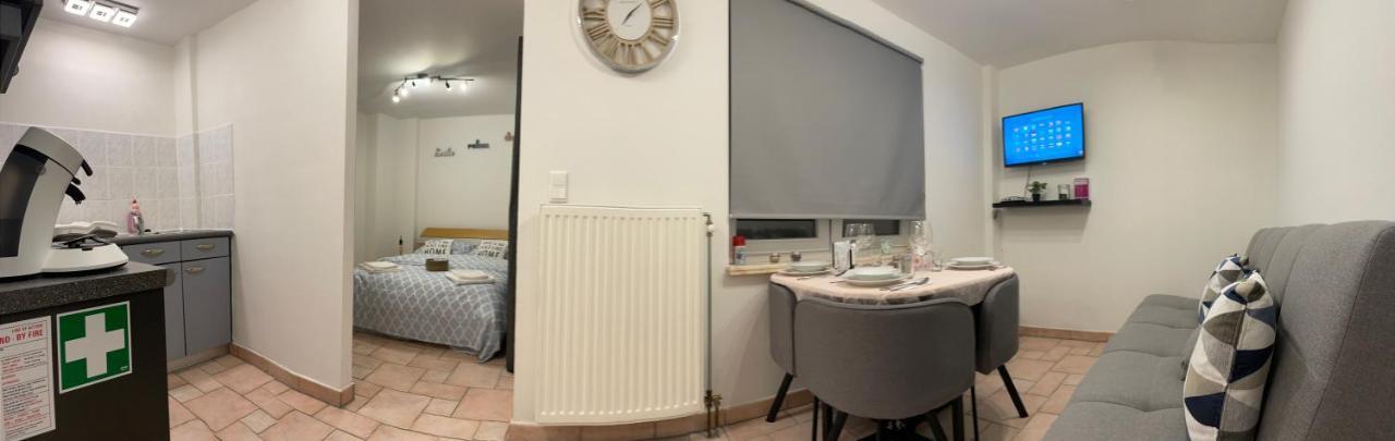 Gezellige Studio 1 Slaapkamer, 3Pers,Strand,Zee 50M Остенде Екстериор снимка