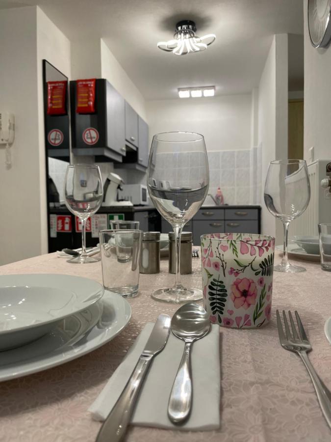 Gezellige Studio 1 Slaapkamer, 3Pers,Strand,Zee 50M Остенде Екстериор снимка